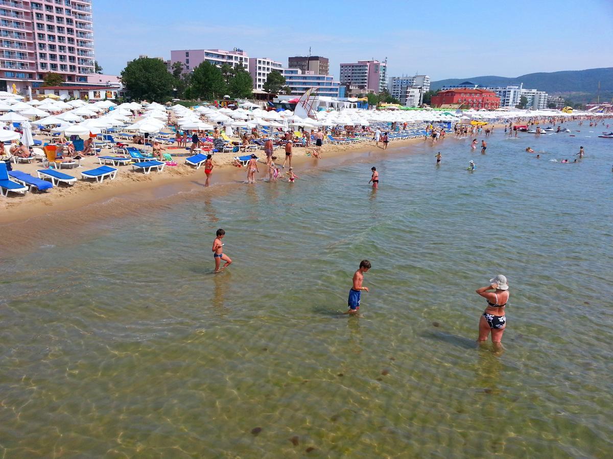 Menada Crystal Park Apartments Slăntjev Brjag Exteriör bild
